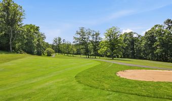 1836 FAIRWAY Dr 213, Basye, VA 22810