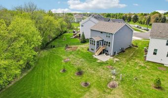 8 Liam Ct, Algonquin, IL 60102