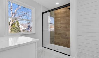 9 Glen Ct, Barnegat, NJ 08005