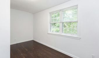 124 Minturn Pl, Bridgeport, CT 06606