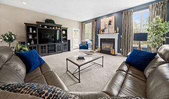 33 WATERTON Dr, Bear, DE 19701