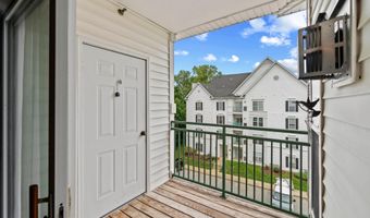 15612 EVERGLADE Ln 401, Bowie, MD 20716