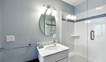 469 North Ln, Bristol, RI 02809