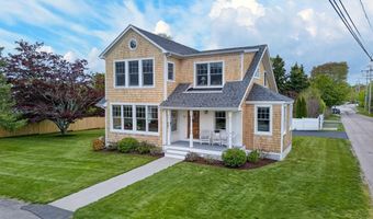 42 Windsor St, Jamestown, RI 02835