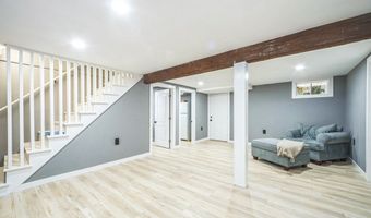 14 Greenville St, Billerica, MA 01821