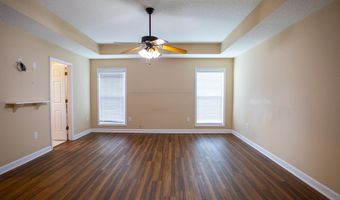 99 JENNIFER Ln, Baxley, GA 31513