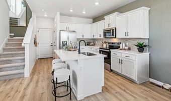 1390 S Chester St Unit A, Denver, CO 80247