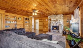 1069 W PLAINS Rd, Cheyenne, WY 82009