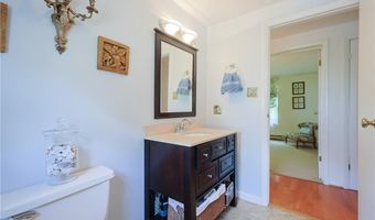 42 Hopkins Ave, Johnston, RI 02919