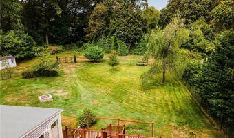 75 Hickory Dr, North Kingstown, RI 02852