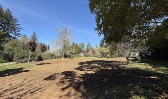 1300 HAMPTON Rd, Brookings, OR 97415
