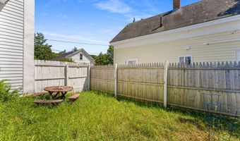 15 Dummer Street Ct, Bath, ME 04530