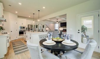 37 Fraser 122B, Auburn, GA 30011