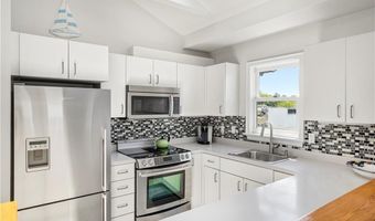 433 Thames St E, Newport, RI 02840