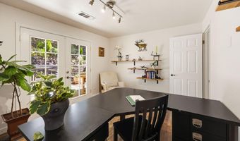 492 Herbert St, Ashland, OR 97520