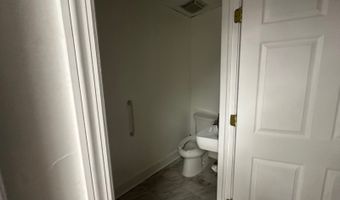 104 Beachwood Blvd, Beachwood, NJ 08722