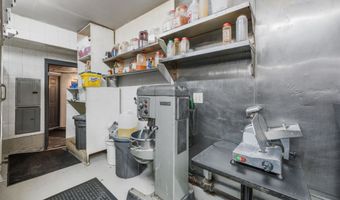 31 COTTAGE St, Bayonne, NJ 07002