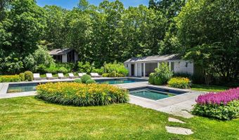 68 Fresh Pond Rd, Amagansett, NY 11930