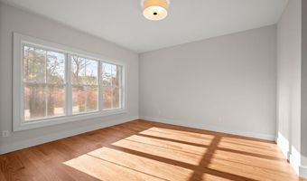 19 Fieldstone Court Ct 19, Bethel, CT 06801