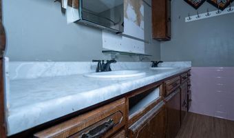 6713 NW 27th St, Bethany, OK 73008
