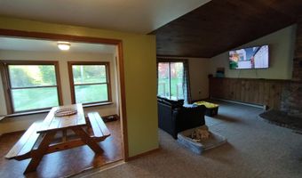 28 Cedar Ln, Cambridge, VT 05464