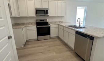 8073 Chesapeake Trl, Bauxite, AR 72011