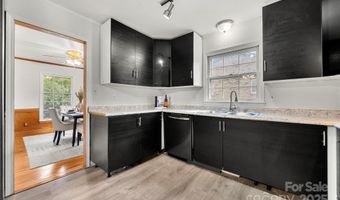 5115 Carriage Drive Cir, Charlotte, NC 28205