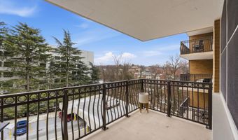 2030 N ADAMS St 911, Arlington, VA 22201