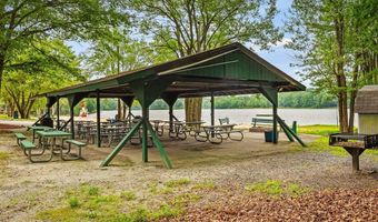 364 Brier Crest Rd, Blakeslee, PA 18610