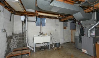 1423 Shanabrook Dr, Akron, OH 44313