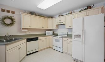 209 Greenbriar Ln, Dalton, OH 44618