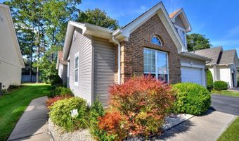 4 Symphony Ave, Bayville, NJ 08721