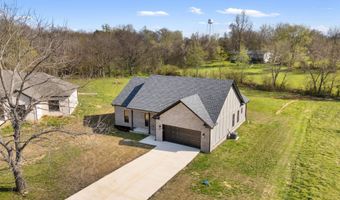 28 Sisney Dr, Ash Flat, AR 72513