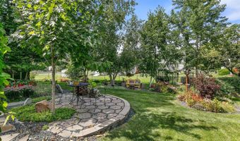 918 SE Peterson Dr, Ankeny, IA 50021