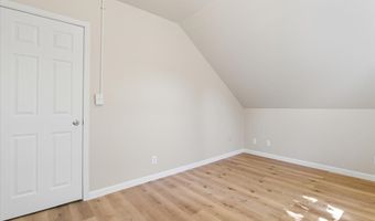 42432 N Lake Ave, Antioch, IL 60002