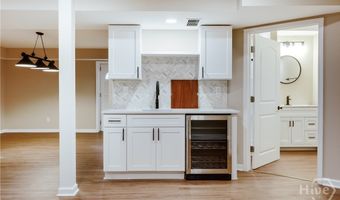 750 Glenwood Dr, Athens, GA 30606