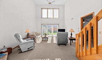 118 Ambleside Way, Amherst, OH 44001