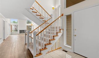 1700 Highview Circle Ct, Ballwin, MO 63021