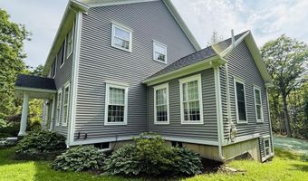 134 Pine Ledge Rd, Bangor, ME 04401