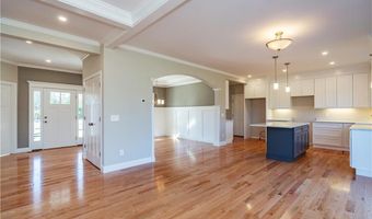 24 Cassidy Trl, Coventry, RI 02816