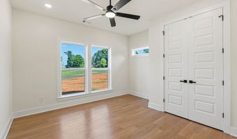 117 Oak Terrace Dr, Baldwin, GA 30511