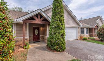 8 Kaylor Dr, Arden, NC 28704