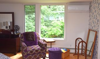 26 Woodland Dr, Barre, VT 05641