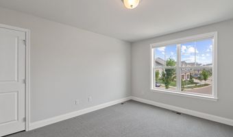 3048 N Spurway Dr, Ann Arbor, MI 48105