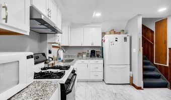 15110 Hanfor Ave, Allen Park, MI 48101