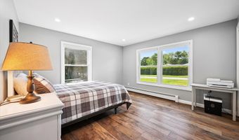 121 Packard Dr, Bangor, ME 04401