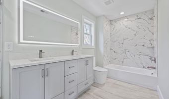 175 Brennan Concourse, Bayville, NJ 08721