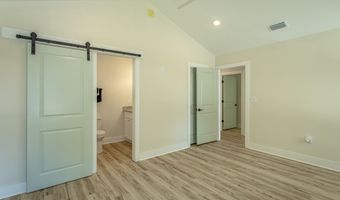 200 13th St, Apalachicola, FL 32320