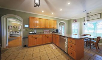 330 River Oaks Dr, Bainbridge, GA 39817
