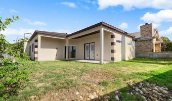 611 Riviera Ct, Carlsbad, NM 88220